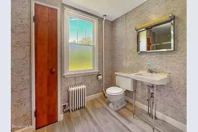 191 Fort Hill Ave, Pittsfield, MA 01201 - Photo 21