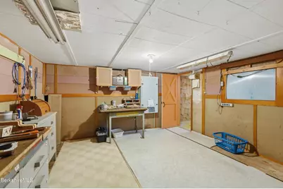 16 Patricia Ave, Pittsfield, MA 01201 - Photo 37