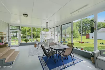 16 Patricia Ave, Pittsfield, MA 01201 - Photo 23