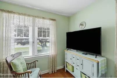 16 Patricia Ave, Pittsfield, MA 01201 - Photo 21