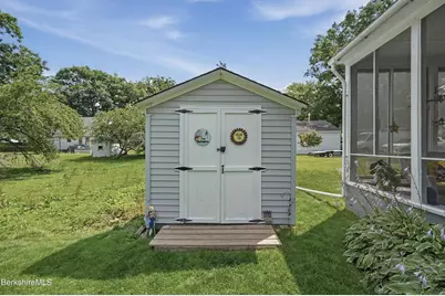 16 Patricia Ave, Pittsfield, MA 01201 - Photo 53