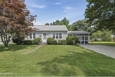 16 Patricia Ave, Pittsfield, MA 01201 - Photo 1