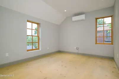 145-147 Pleasant St, North Adams, MA 01247 - Photo 19