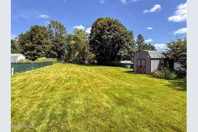 24 Mountain View Ter, Dalton, MA 01226 - Photo 5