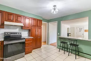56 Saratoga Dr, Pittsfield, MA 01201 - Photo 9