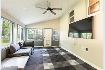 56 Saratoga Dr, Pittsfield, MA 01201 - Photo 23
