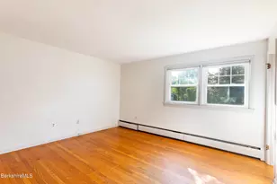 56 Saratoga Dr, Pittsfield, MA 01201 - Photo 15