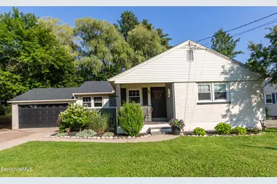 56 Saratoga Dr, Pittsfield, MA 01201 - Photo 1
