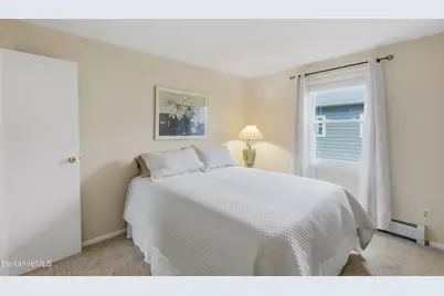 92 Ridge Ave, Pittsfield, MA 01201 - Photo 13