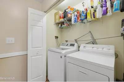 92 Ridge Ave, Pittsfield, MA 01201 - Photo 17