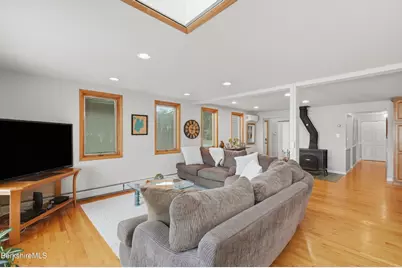 92 Ridge Ave, Pittsfield, MA 01201 - Photo 9