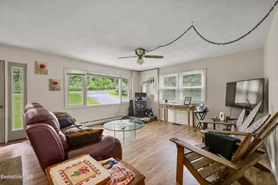 732 Main St, Becket, MA 01223 - Photo 11