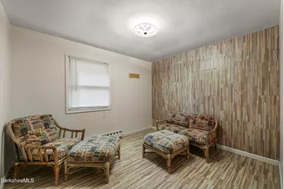 732 Main St, Becket, MA 01223 - Photo 25