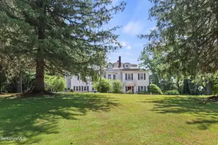 497 Holmes Rd, Pittsfield, MA 01201 - Photo 67