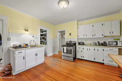 10 Summer St, Adams, MA 01220 - Photo 49