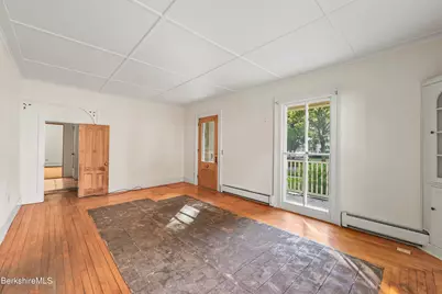 10 Summer St, Adams, MA 01220 - Photo 21