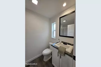 395 Cheshire Rd #110, Pittsfield, MA 01201 - Photo 11
