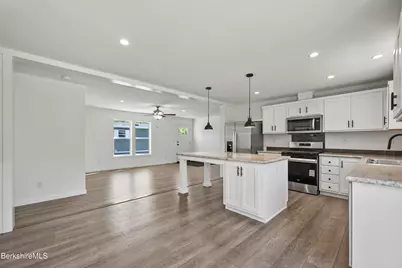 395 Cheshire Rd #111, Pittsfield, MA 01201 - Photo 19