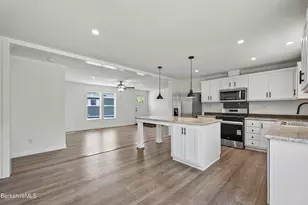 395 Cheshire Rd, Pittsfield, MA 01201 - Photo 19