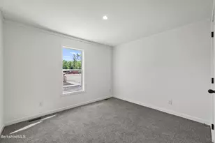 395 Cheshire Rd, Pittsfield, MA 01201 - Photo 27