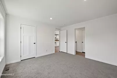 395 Cheshire Rd #111, Pittsfield, MA 01201 - Photo 23
