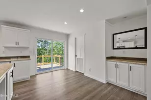 395 Cheshire Rd, Pittsfield, MA 01201 - Photo 17