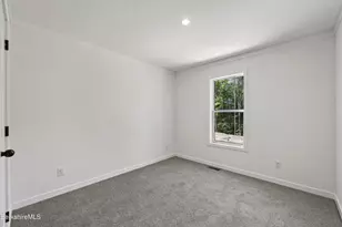 395 Cheshire Rd, Pittsfield, MA 01201 - Photo 29