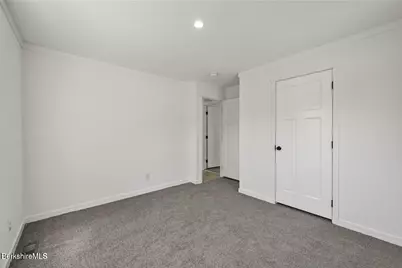 395 Cheshire Rd #121, Pittsfield, MA 01201 - Photo 11