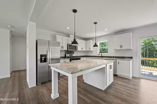395 Cheshire Rd, Pittsfield, MA 01201 - Photo 9