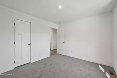 395 Cheshire Rd #122, Pittsfield, MA 01201 - Photo 27