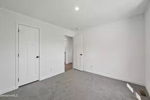 395 Cheshire Rd, Pittsfield, MA 01201 - Photo 27