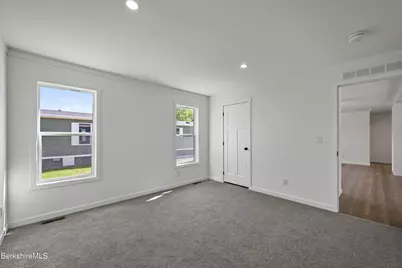 395 Cheshire Rd #122, Pittsfield, MA 01201 - Photo 21