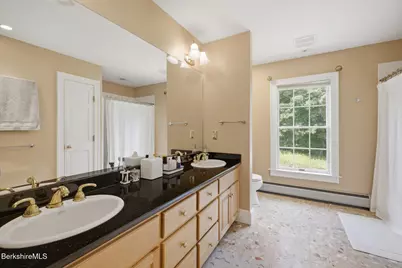 365 Oblong Rd, Williamstown, MA 01267 - Photo 31