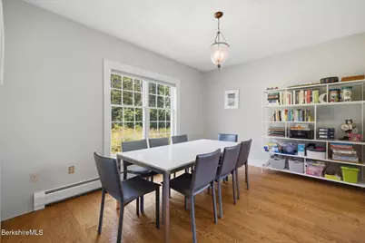 365 Oblong Rd, Williamstown, MA 01267 - Photo 9