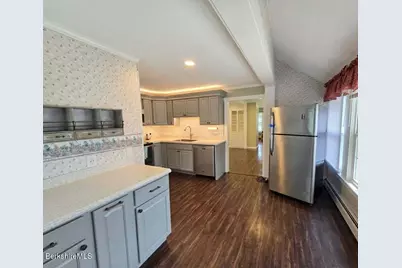 4 Albert St, Adams, MA 01220 - Photo 5