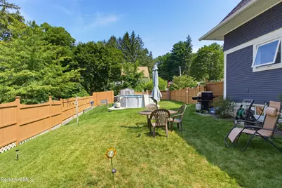 55 Fuller St, Lee, MA 01238 - Photo 9