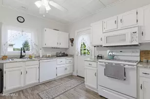 55 Fuller St, Lee, MA 01238 - Photo 13