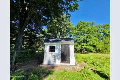 747 Pecks Rd, Pittsfield, MA 01201 - Photo 35