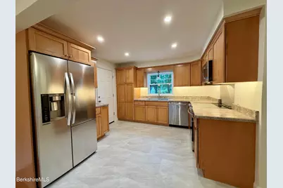747 Pecks Rd, Pittsfield, MA 01201 - Photo 7