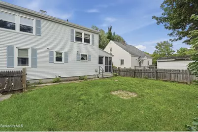 78 Ontario St, Pittsfield, MA 01201 - Photo 27