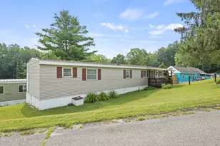 1 Lakewood Cir, Pittsfield, MA 01201 - Photo 3