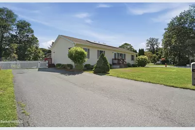 70 Franklin St, Dalton, MA 01226 - Photo 3