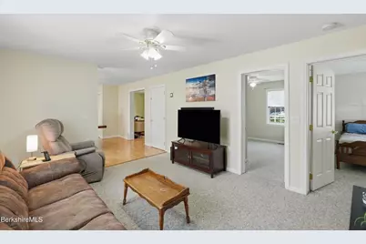 70 Franklin St, Dalton, MA 01226 - Photo 15