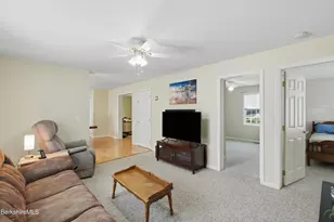 70 Franklin St, Dalton, MA 01226 - Photo 15