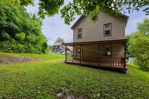 29 Nelson St, North Adams, MA 01247 - Photo 3