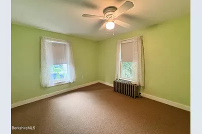29 Nelson St, North Adams, MA 01247 - Photo 11