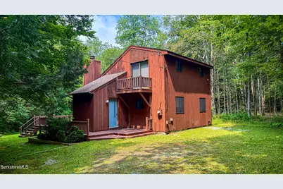 12 Bayberry Dr, Becket, MA 01223 - Photo 1