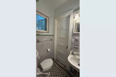 81 Cherry St, North Adams, MA 01247 - Photo 19