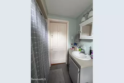 98 Bryan St, Pittsfield, MA 01201 - Photo 19