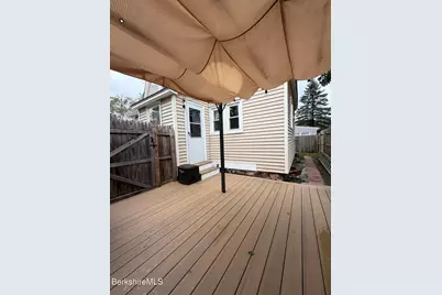 98 Bryan St, Pittsfield, MA 01201 - Photo 25